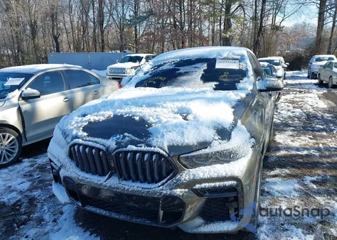 2022 BMW X6 xDrive40I z USA, uszkodzony, nr VIN 5UXCY6C01N9K82817